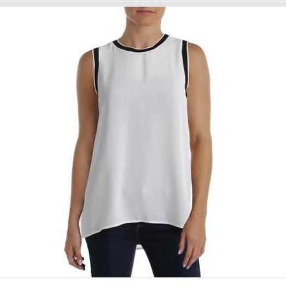 Vince Camuto Contrast Trim Top - Picture 4 of 4